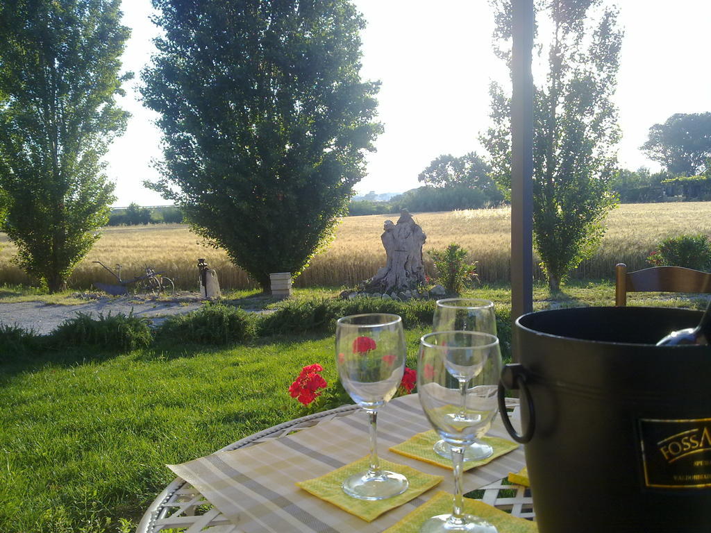 Casale Dinelli Villa Tarquinia Værelse billede